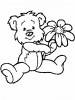 Un orsacchiotto con un fiore